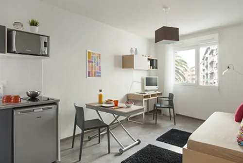 Studio de 18,90 m² à Marseille 5 : Revenus immédiats 